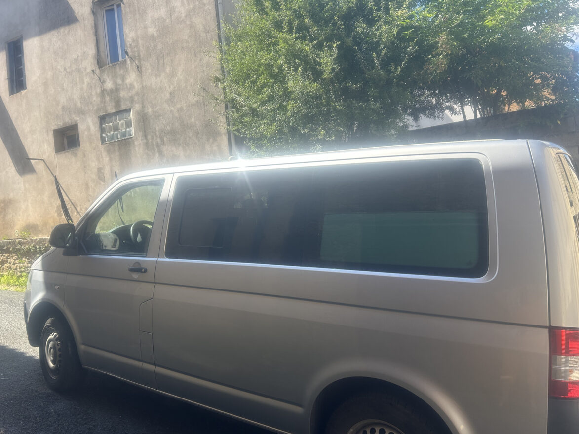 photos.external