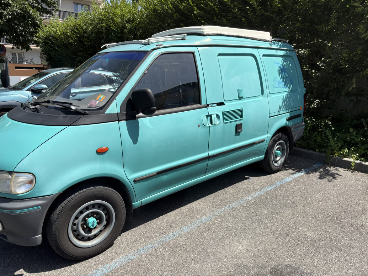 photos.external