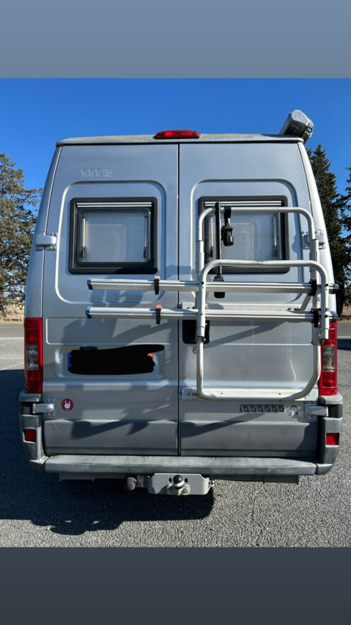 photos.external