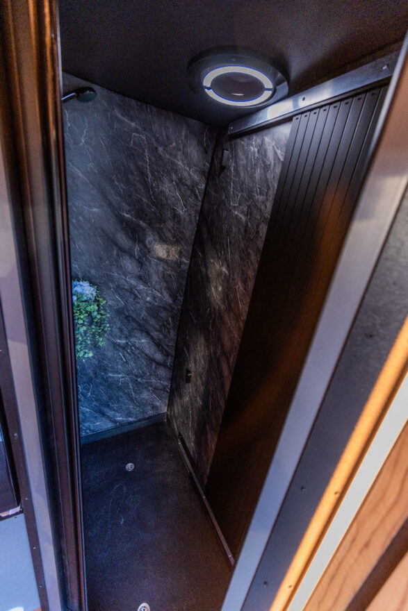 photos.bathroom