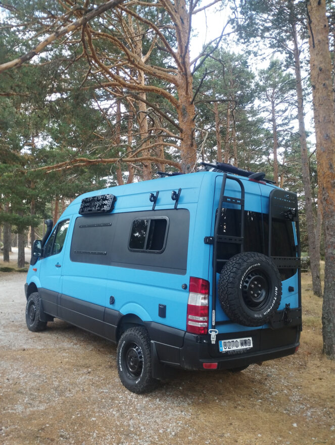 photos.external