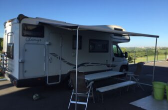 photos.external