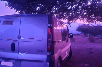 photos.external