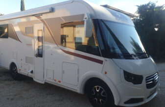 photos.external