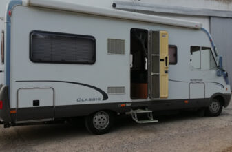 photos.external
