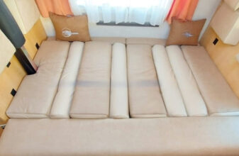 photos.couch
