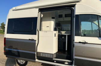 photos.external
