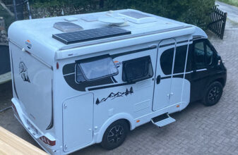 photos.external
