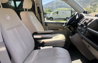 photos.external