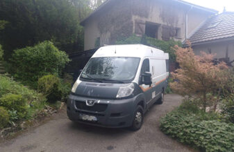 photos.external