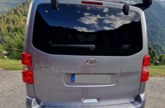 photos.external