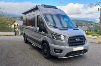 FORD TRAVEL VAN