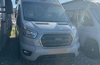 Ford LMC CARAVAN INNOVAN 590 image