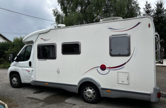photos.external