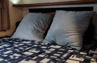 photos.couch