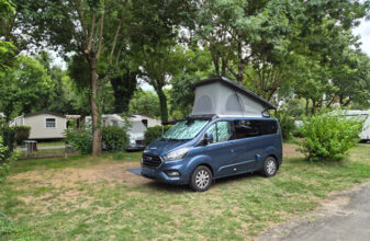 Ford Transit Custom Font Vendôme Autocamp