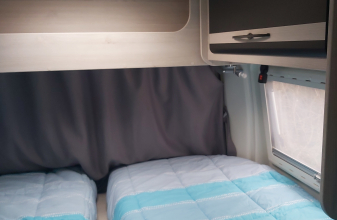 RENAULT FONT VENDOME EVASION image