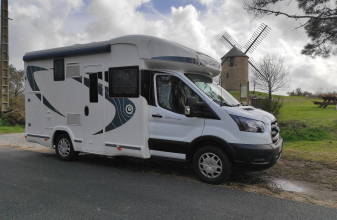 Ford CHAUSSON CHAUSSON 650 FIRST LINE image