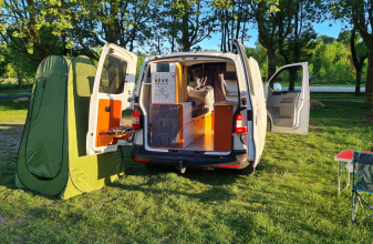 Volkswagen TRANSPORTEUR T5 2L TDI 140ch image