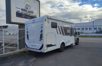 Citroen CARADO T338 image