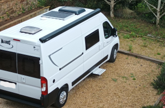  MC LOUIS MENFYS VAN 3 PLUS image